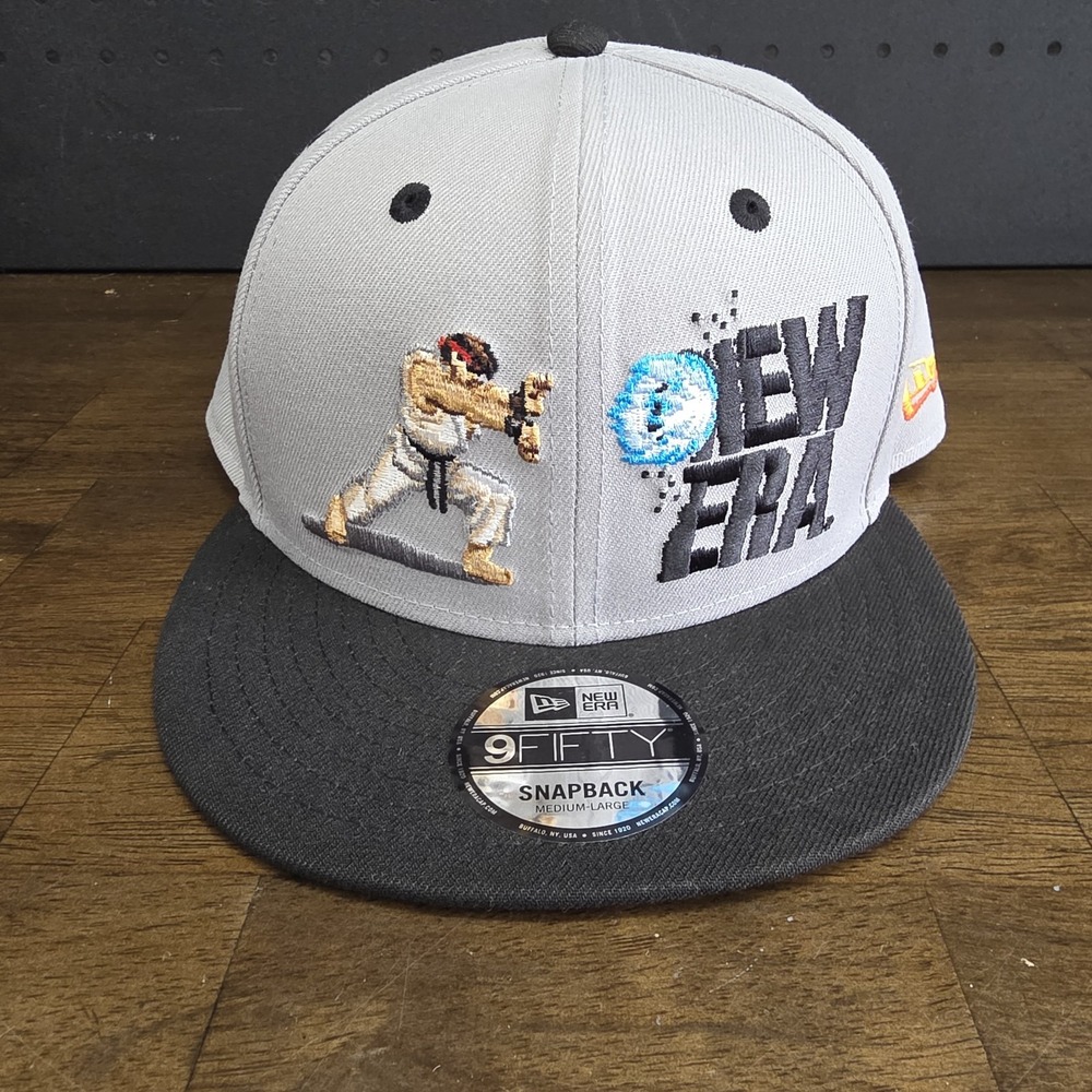 RARE NEW ERA Snapback Street Fighter 2 Cap Hat Gray Black Adjustable Ryu NWT